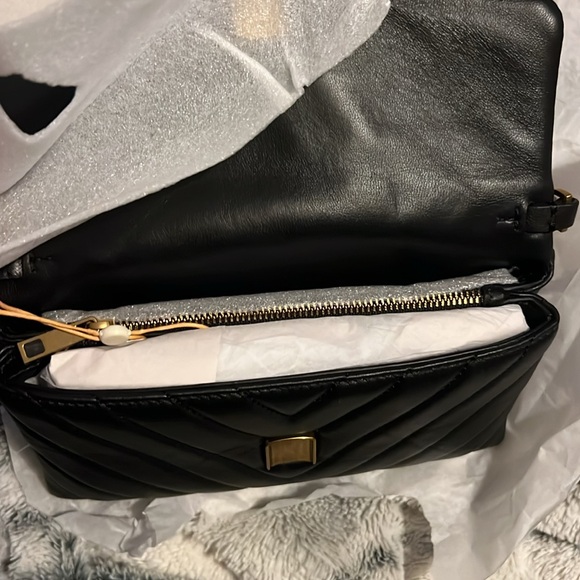 Quince brand New Italian Leather Quilted Wallet Crossbody / Black-Gold - Picture 4 of 9